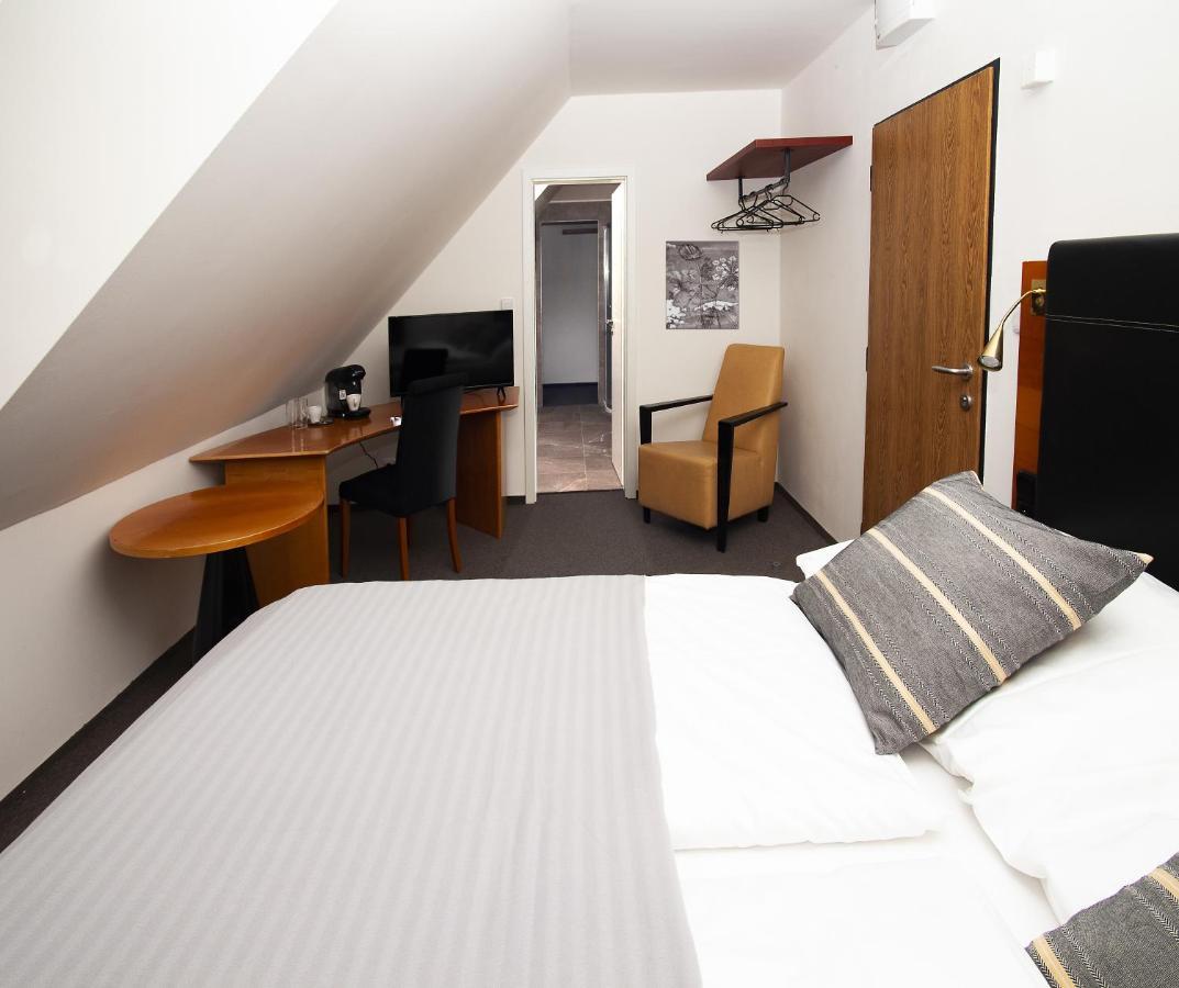 Hotel Petrovy Kameny Karlova Studánka Eksteriør billede